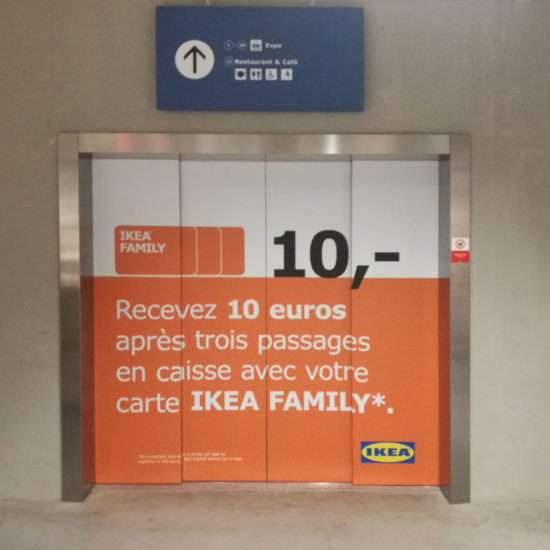 Pose d'autocollants full covering sur des portes d'ascenseur pour IKEA - Grafipix